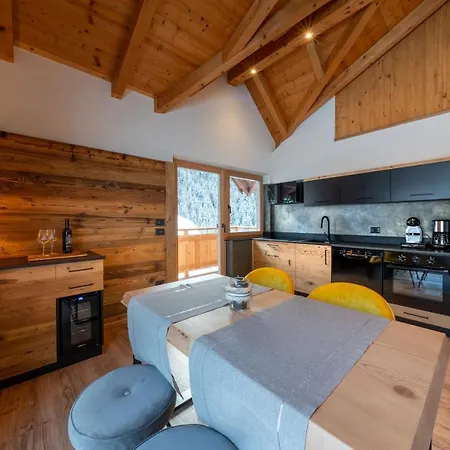 Orchidea Apartment *